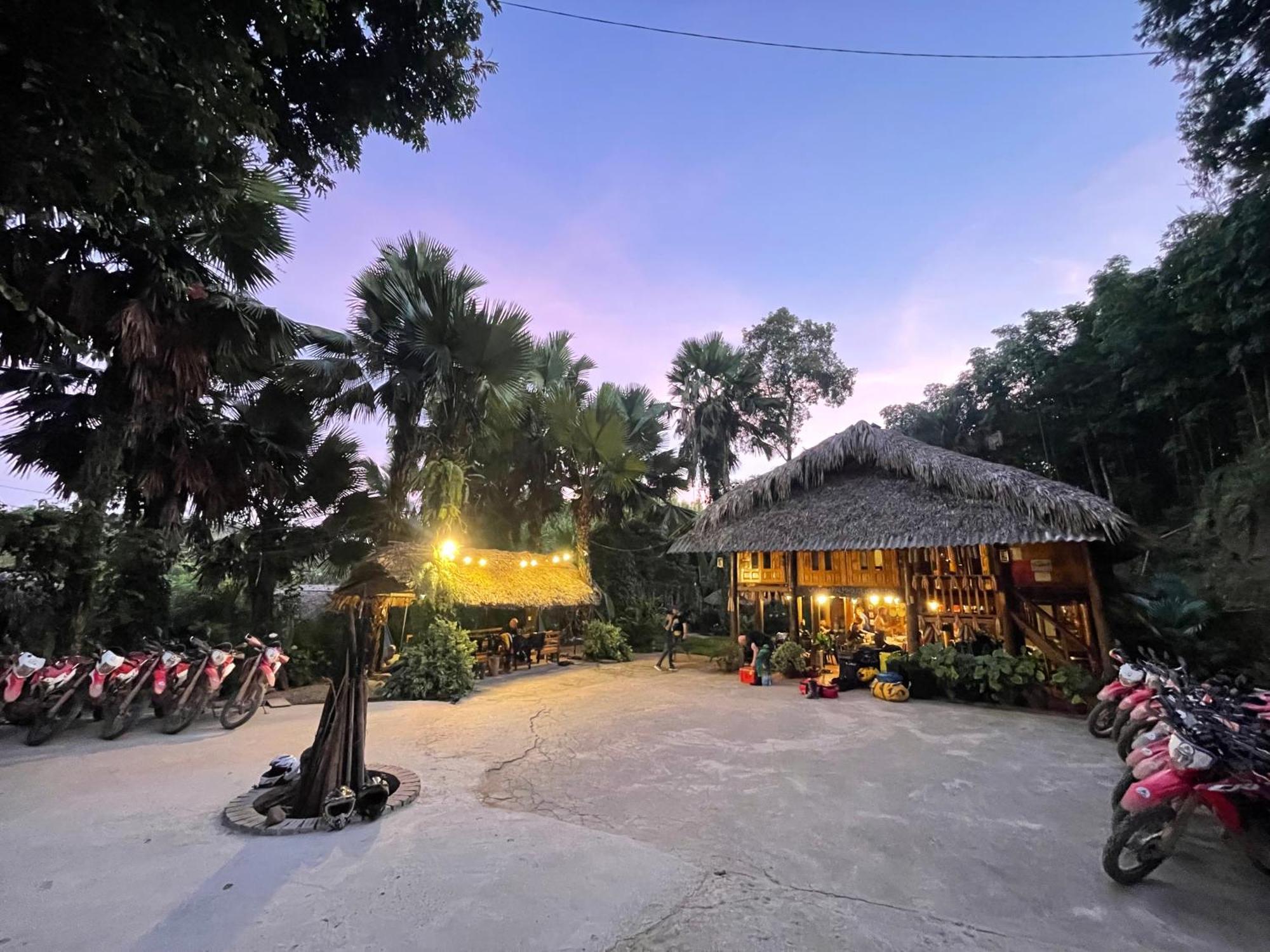 Vu Linh Palm House Homestay - Bungalow イエンバイ エクステリア 写真