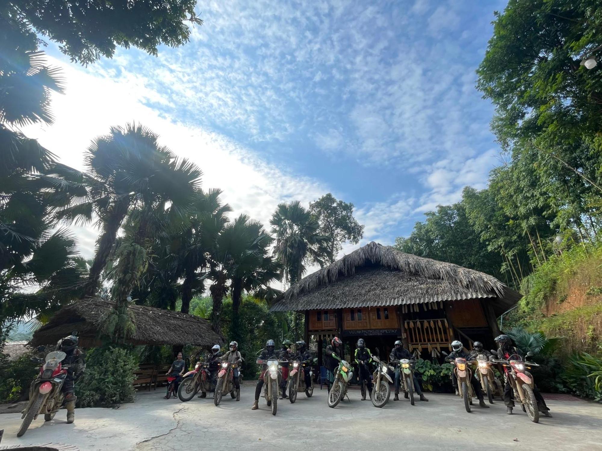 Vu Linh Palm House Homestay - Bungalow イエンバイ エクステリア 写真